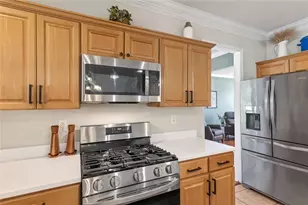 1335 Lyndhurst Way, Roswell, GA 30075 - Photo 13