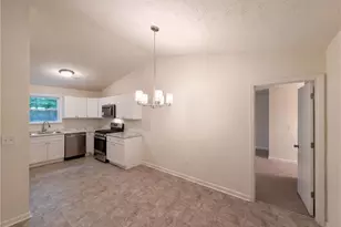 670 Marsh Ct, Jonesboro, GA 30238 - Photo 9