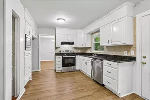 2896 Haverford Ln SE, Marietta, GA 30067 - Photo 7