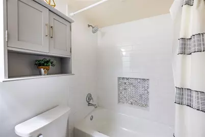 135 Woodmere Square NW, Atlanta, GA 30327 - Photo 37