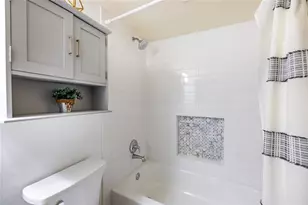 135 Woodmere Square NW, Atlanta, GA 30327 - Photo 37