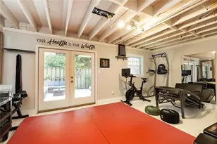 135 Woodmere Square NW, Atlanta, GA 30327 - Photo 41