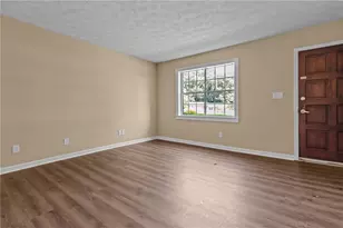 392 Northdale Ct, Lawrenceville, GA 30046 - Photo 3