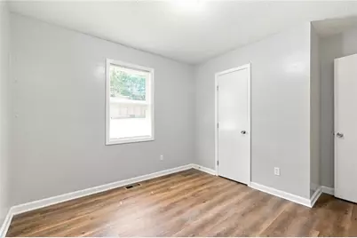 715 W Creek Circle, Monroe, GA 30655 - Photo 9