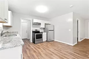 715 W Creek Cir, Monroe, GA 30655 - Photo 5