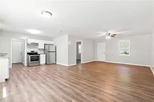 715 W Creek Cir, Monroe, GA 30655 - Photo 7