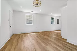 1355 Graymont Dr SW, Atlanta, GA 30310 - Photo 5