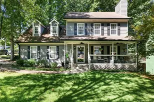 5750 Princeton Oaks Dr, Buford, GA 30518 - Photo 1
