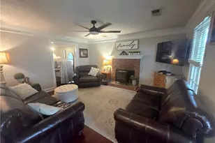 5750 Princeton Oaks Dr, Buford, GA 30518 - Photo 3