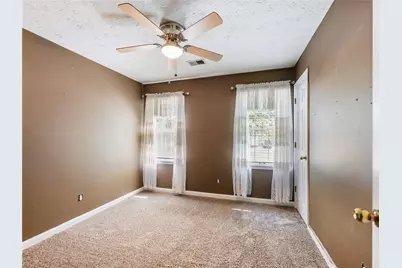5750 Princeton Oaks Drive, Buford, GA 30518 - Photo 21