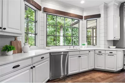 455 Laurel Chase Court, Sandy Springs, GA 30327 - Photo 19