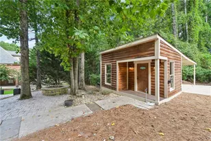 2431 Rabbit Farm Cir, Loganville, GA 30052 - Photo 43
