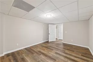 2431 Rabbit Farm Cir, Loganville, GA 30052 - Photo 35