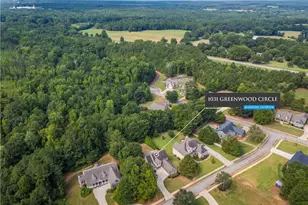 1031 Greenwood Cir, Madison, GA 30650 - Photo 3