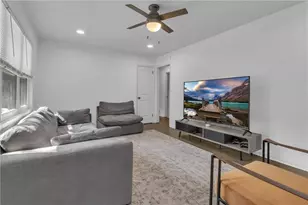 610 Oriole Dr SE, Marietta, GA 30067 - Photo 9