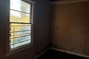 608 E Wall St, Griffin, GA 30223 - Photo 15