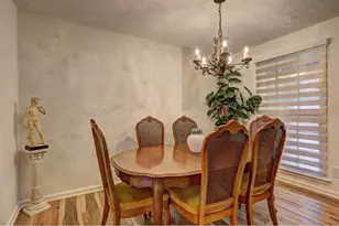 457 Castleaire Dr, Stone Mountain, GA 30087 - Photo 9