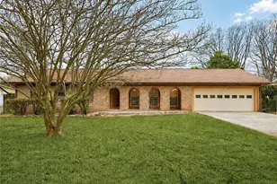 457 Castleaire Dr, Stone Mountain, GA 30087 - Photo 27
