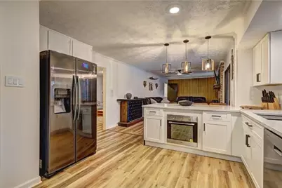 457 Castleaire Drive, Stone Mountain, GA 30087 - Photo 5