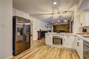 457 Castleaire Dr, Stone Mountain, GA 30087 - Photo 5