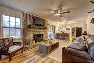 457 Castleaire Dr, Stone Mountain, GA 30087 - Photo 3