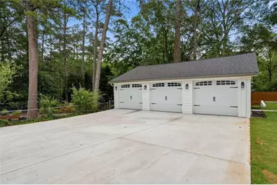 2304 Rugby Lane, College Park, GA 30337 - Photo 31
