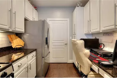 799 Hammond Drive, Sandy Springs, GA 30328 - Photo 13