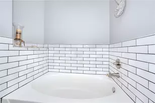 799 Hammond Dr, Sandy Springs, GA 30328 - Photo 21