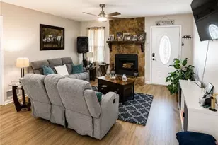 3806 Etna Dr, Snellville, GA 30039 - Photo 3