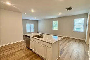 2910 Daxton Ln, Gainesville, GA 30507 - Photo 5