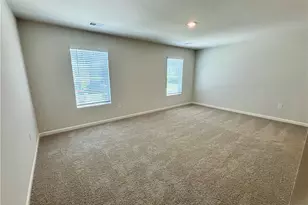 2910 Daxton Ln, Gainesville, GA 30507 - Photo 9