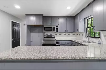 562 Hidden Hills Court, Marietta, GA 30066 - Photo 7