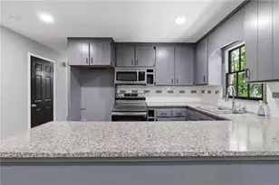 562 Hidden Hills Ct, Marietta, GA 30066 - Photo 7