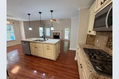 649 Lawton Ridge Drive, Lawrenceville, GA 30043 - Photo 9
