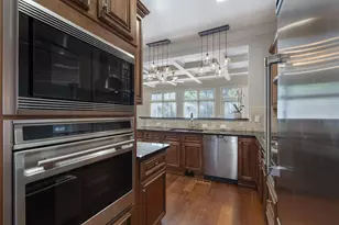 4222 Rickenbacker Dr NE, Atlanta, GA 30342 - Photo 9