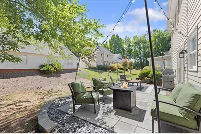301 Roswell Green Lane, Roswell, GA 30075 - Photo 27