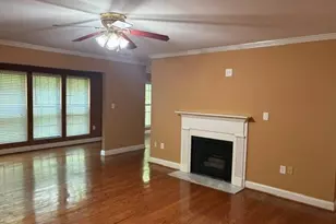 24105 Plantation Dr NE, Atlanta, GA 30324 - Photo 3