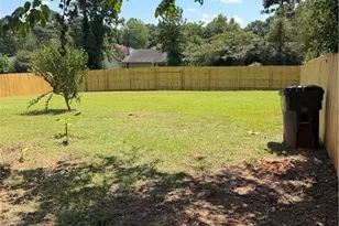 538 Wexwood Dr, Riverdale, GA 30274 - Photo 11
