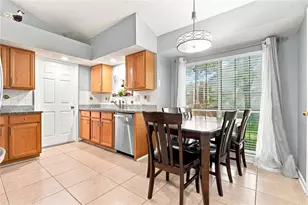 1301 Sweet Woods Dr, Lawrenceville, GA 30044 - Photo 7