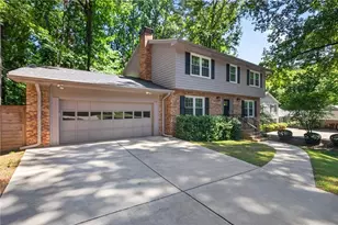4371 Vintage Ln, Dunwoody, GA 30338 - Photo 1