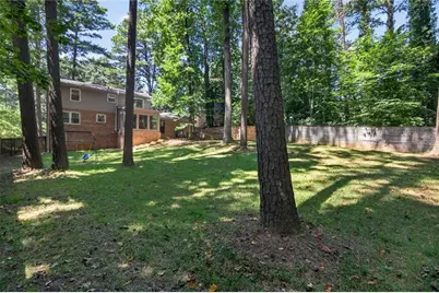 4371 Vintage Lane, Dunwoody, GA 30338 - Photo 37
