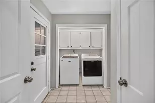 4371 Vintage Ln, Dunwoody, GA 30338 - Photo 13