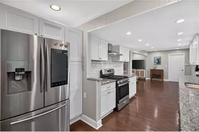4371 Vintage Lane, Dunwoody, GA 30338 - Photo 5