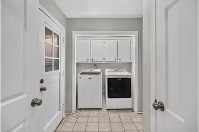 4371 Vintage Lane, Dunwoody, GA 30338 - Photo 13