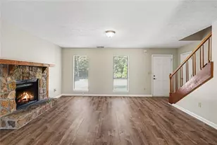 9042 Chestnut Lake Dr, Jonesboro, GA 30236 - Photo 5