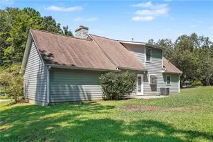 9042 Chestnut Lake Dr, Jonesboro, GA 30236 - Photo 13