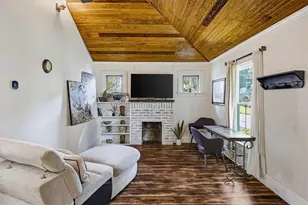 1945 NW Baker Rd, Atlanta, GA 30318 - Photo 3
