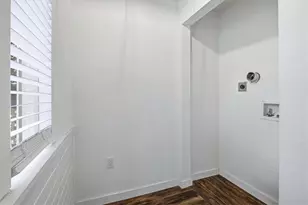 1945 NW Baker Rd, Atlanta, GA 30318 - Photo 9