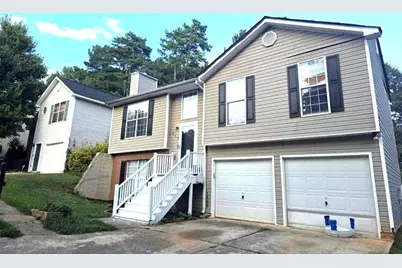 828 Tradd Court, Stone Mountain, GA 30087 - Photo 1