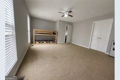 828 Tradd Court, Stone Mountain, GA 30087 - Photo 5